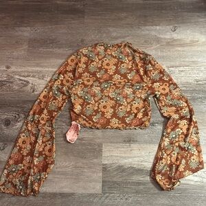 Mesh 70s flower print long sleeved crop top size S